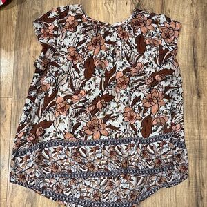 Gorgeous floral shirt